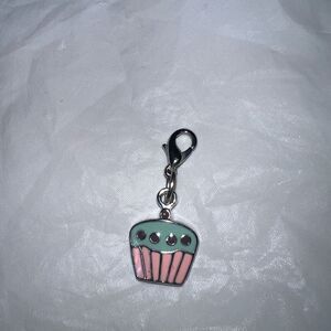 Cupcake Clip on Charm for Bracelet